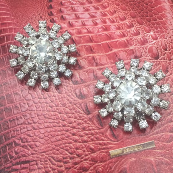 Vintage white rhinestone clips - Picture 5 of 5